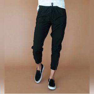 Albion Black Jetsetter Jogger in XXL Petite